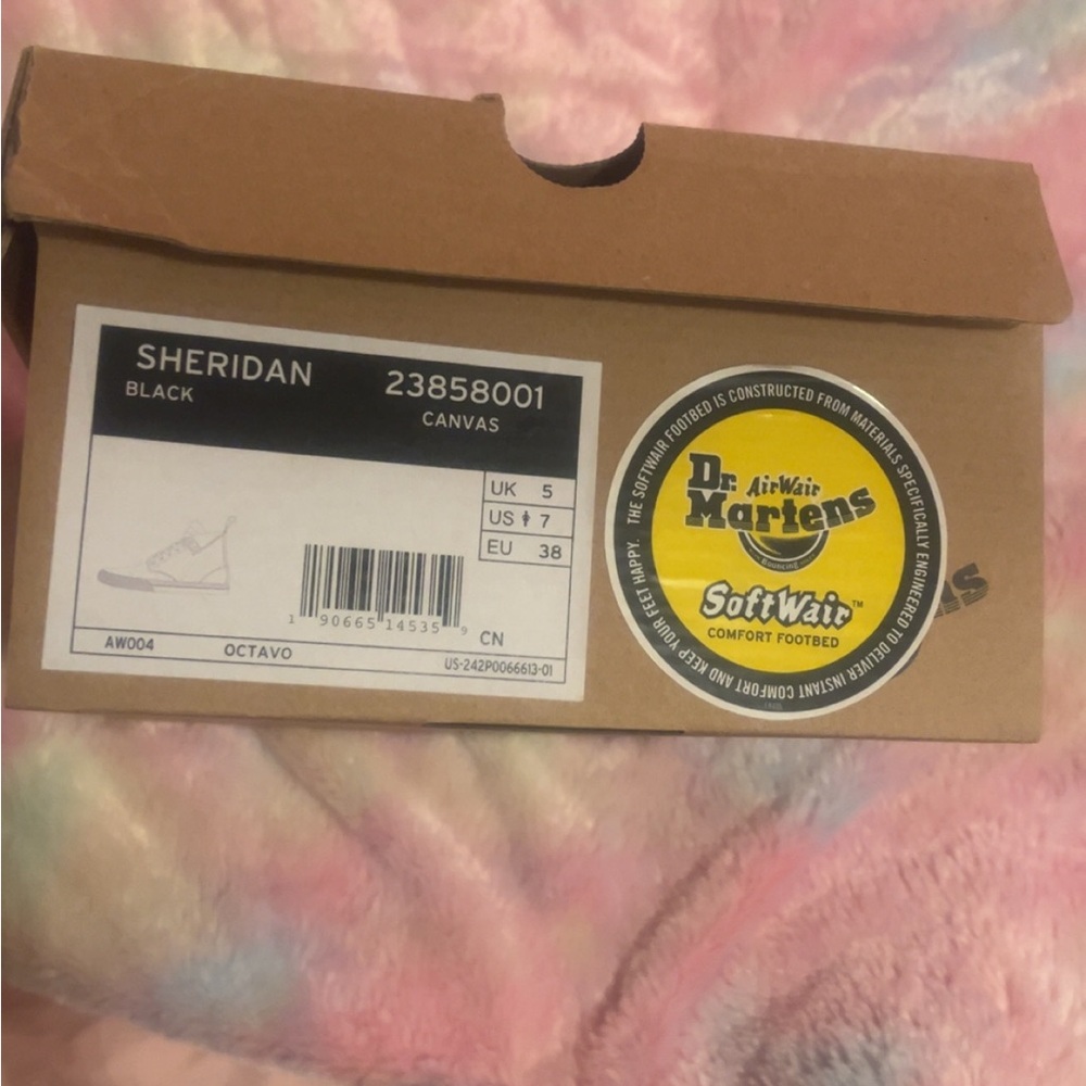 Dr. Martens Sheridan Boots - Picture 5 of 5